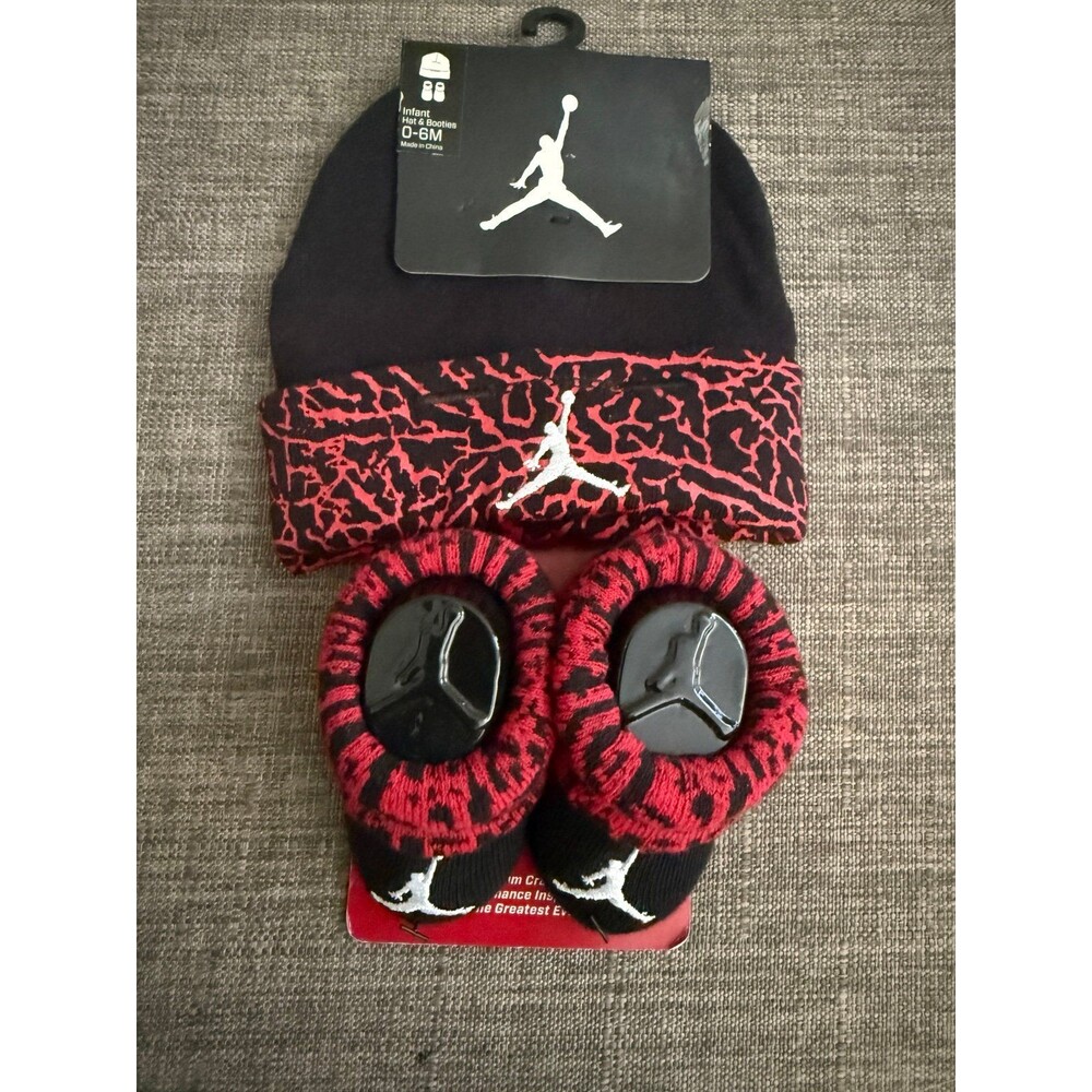 New Baby Nike Air Jordan Hat and Booties 2-Piece Set Black Red  0-6 Months